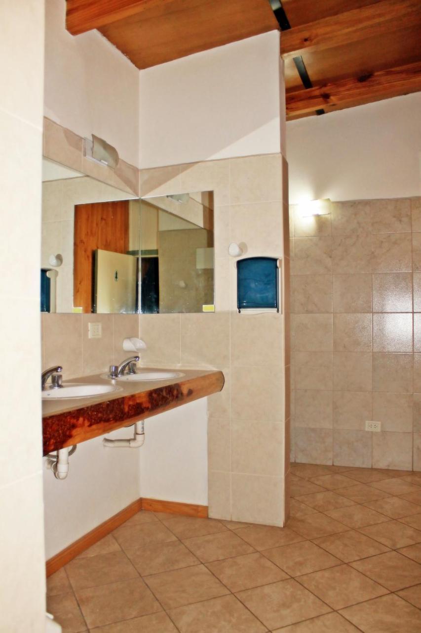 Alhue Patagonia Hostel San Martín de los Andes Dış mekan fotoğraf